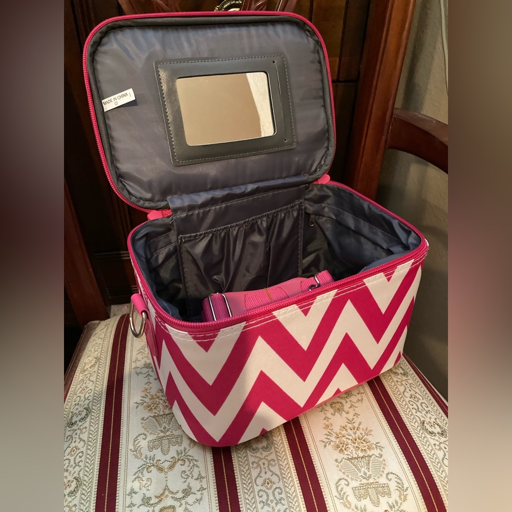 NWT Chevron pattern medium train/makeup case